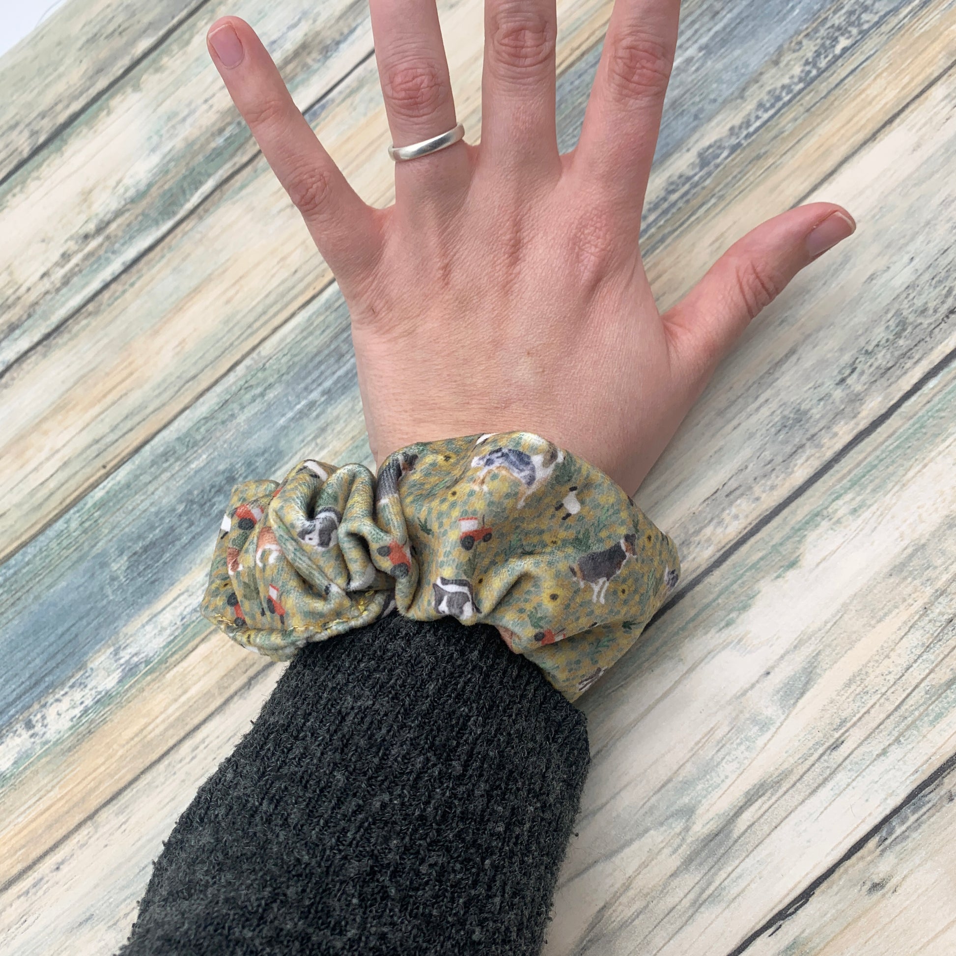 Border Collie Hair Scrunchie